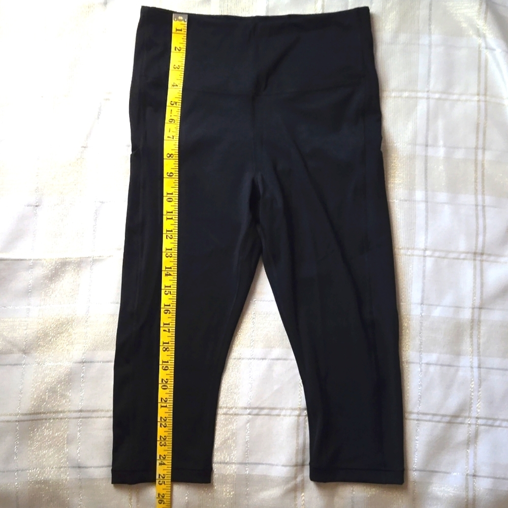 Athleta High Rise Chaturanga Capri Solid Black - Picture 13 of 13